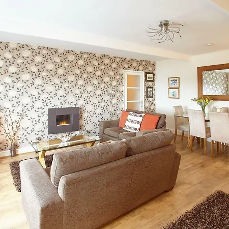 Host & - View Point * Hinderwell